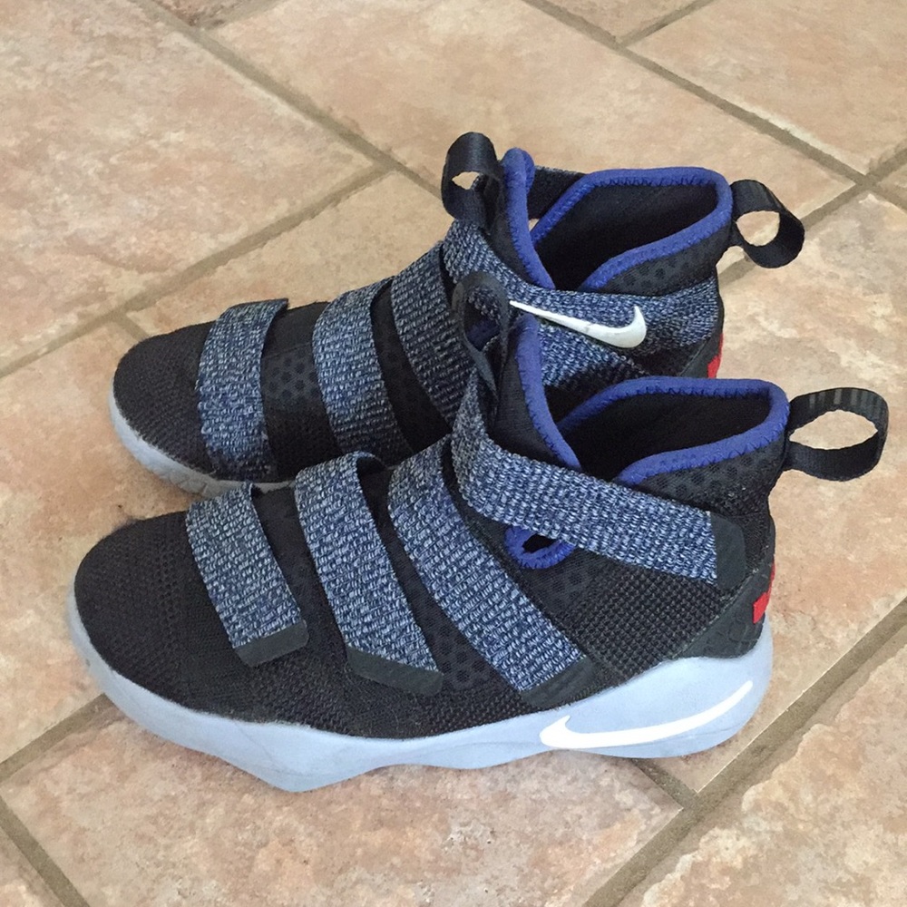NIKE LEBRON SOLDIER XI 3.5 Youth